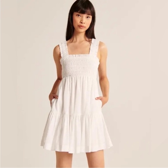 Abercrombie & Fitch Dresses & Skirts - Abercrombie & Fitch Dresses Smocked Bodice Mini Dress